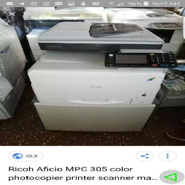 Fotocopiadora a Color Laser Ricoh