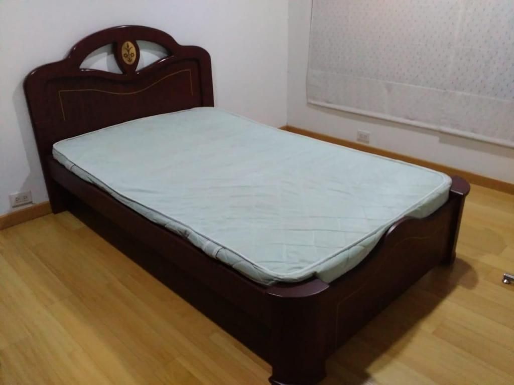 Cama semi doble