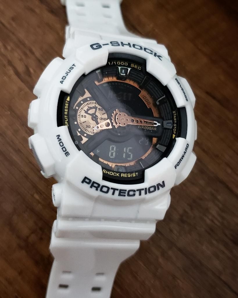 Hermoso Reloj Buen Precio