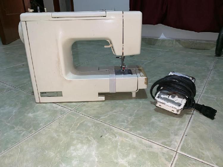 Maquina de Coser Pfaff