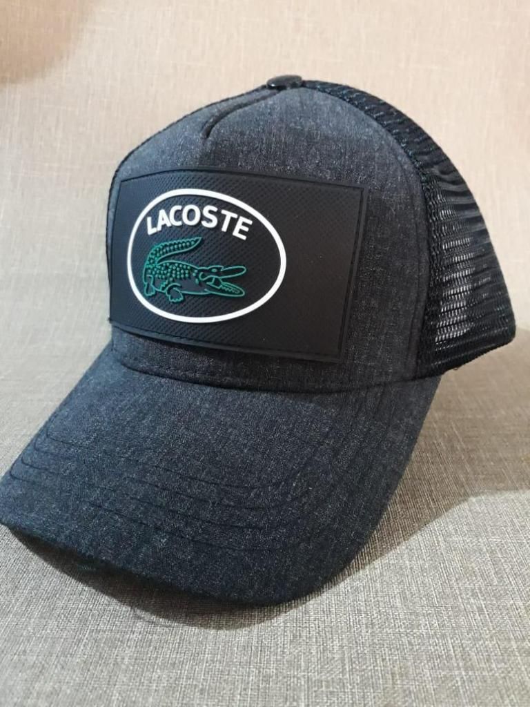 gorra lacoste