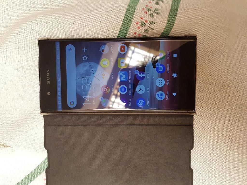 Celular sony Xperia xa1plus