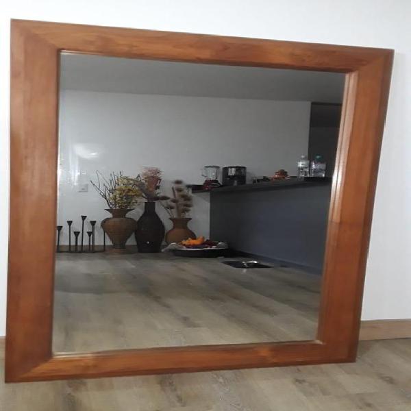Espejo grande marco de teca 125x78 cms