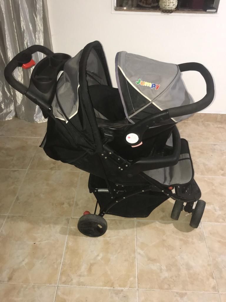 Se Vende Coche para Niño Como Nuevo