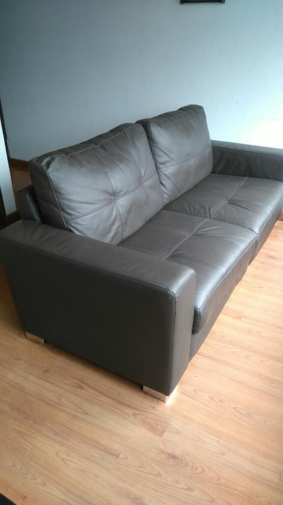 Sofa de Tres Puestos