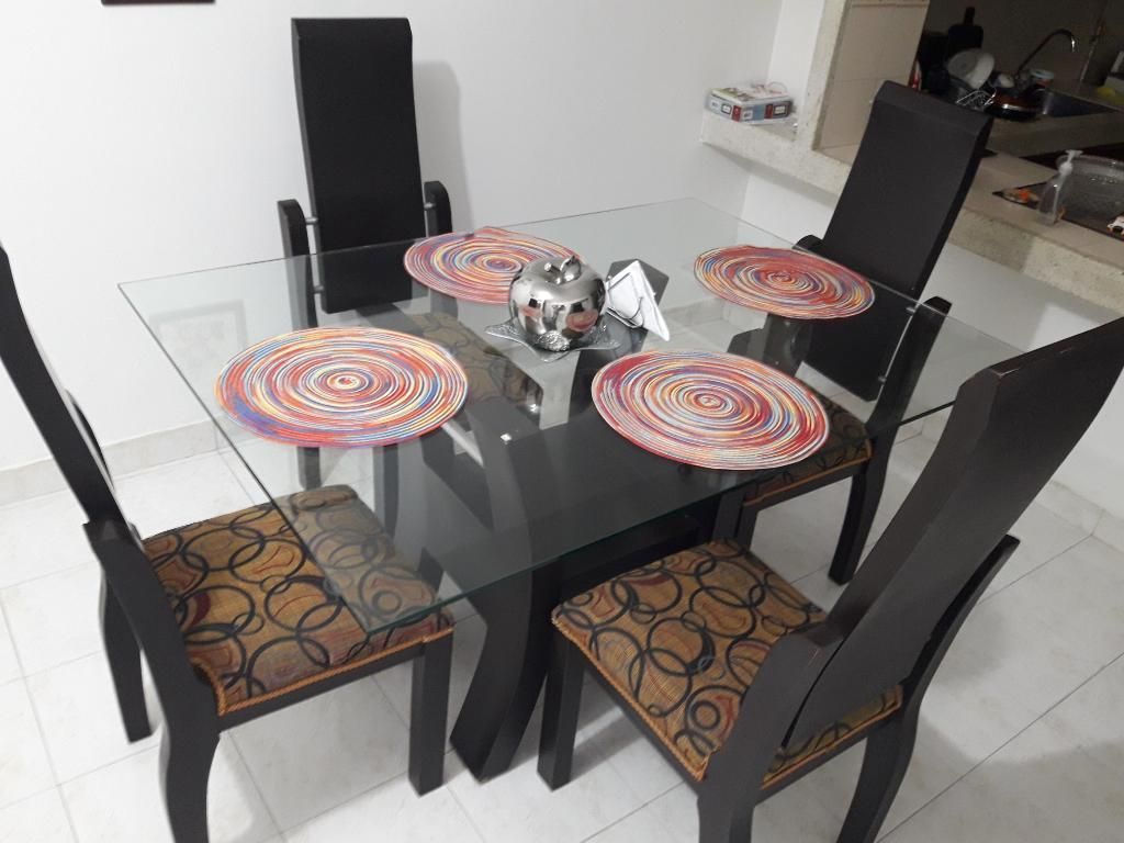 Vendo Hermoso Comedor