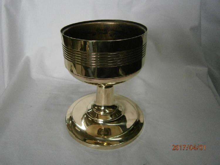 CANDELABRO PARA VELON GRANDE BRONCE, MACIZO