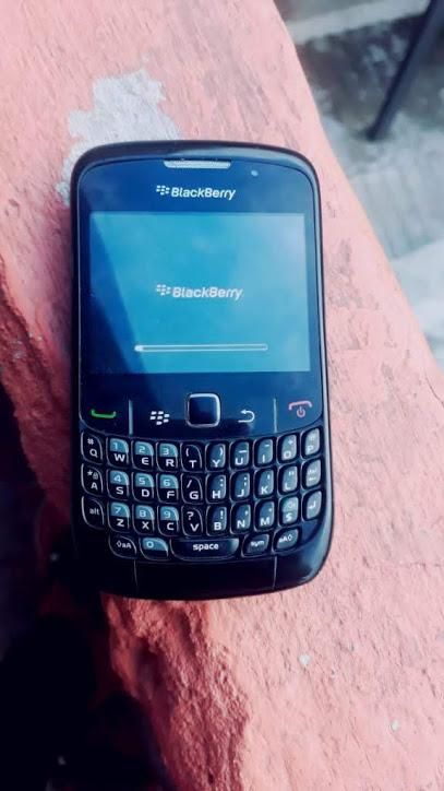 BlackBerry, Marca CURVE, (Funcioina con " CLARO"