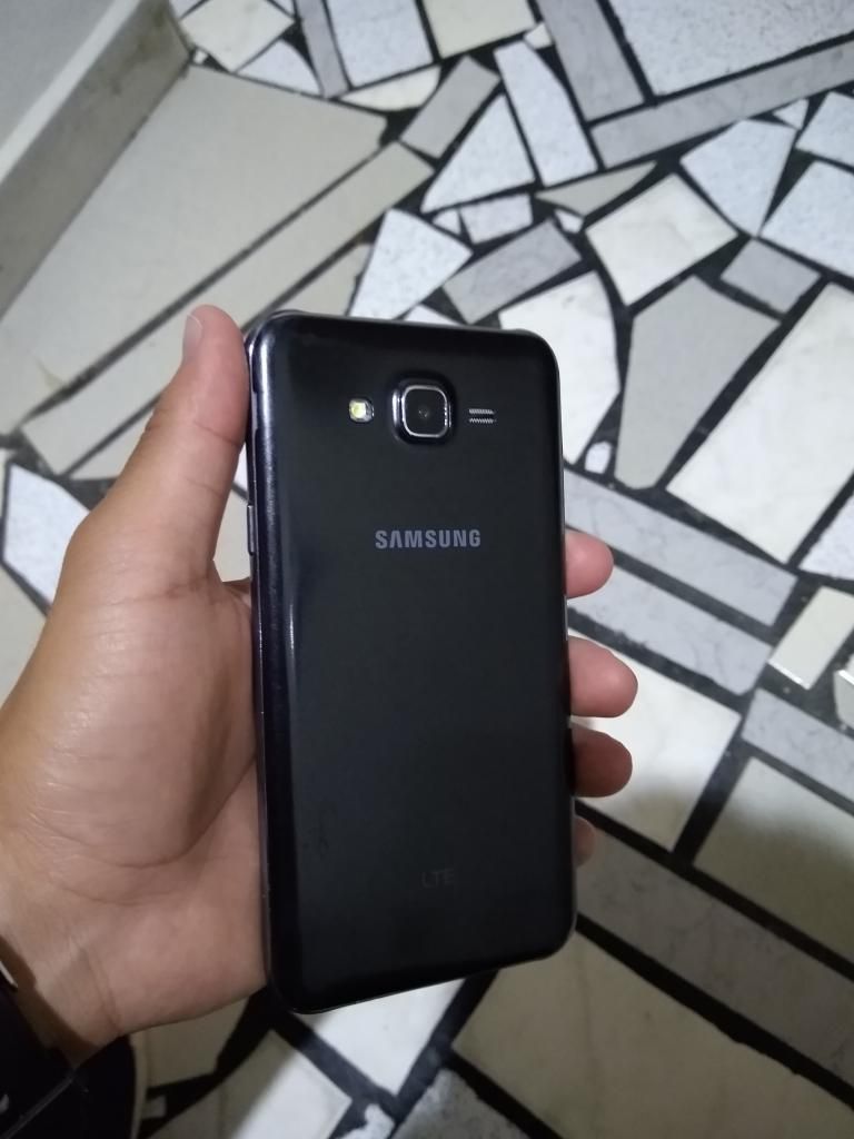 Samsung Galaxy J7