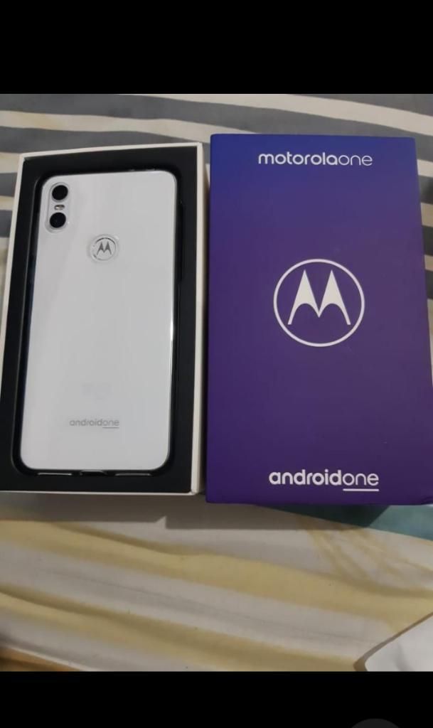 Vendo Motorola One Como Nuevo 500