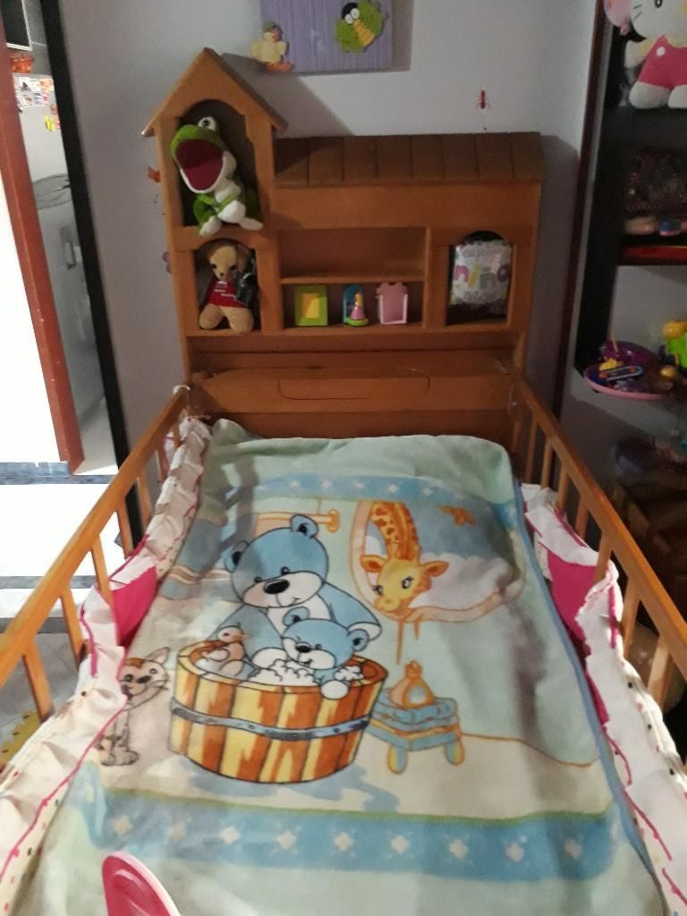 Cama Cuna con Muñequero