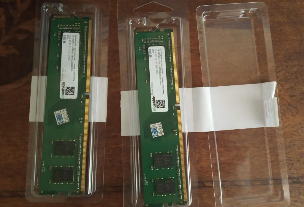 MEMORIA RAM - ddr4 - 4 GB PARA PC