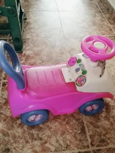 Carrito de la princesa sofia en muy buen estado