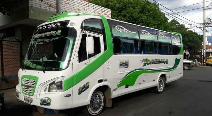 SE VENDE ESPECTACULAR BUSETA