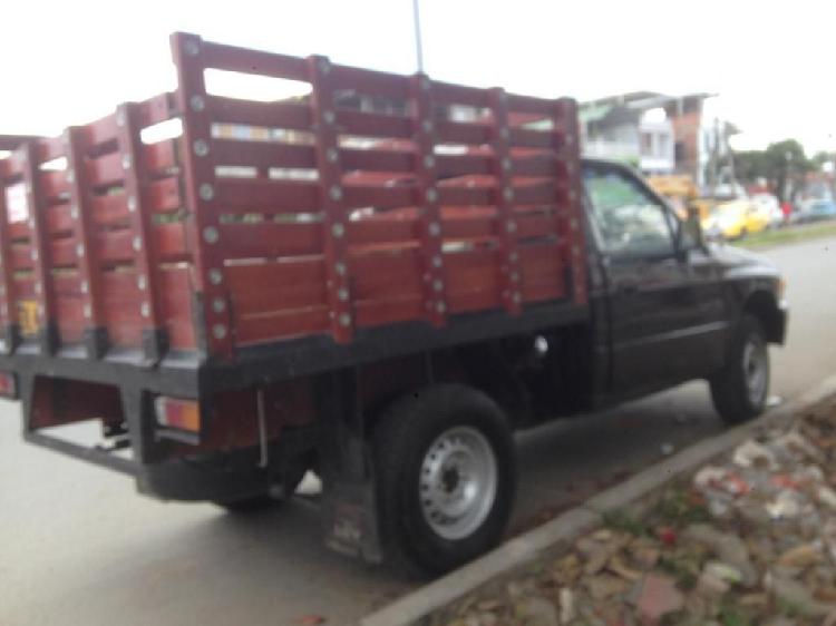 VENDO CAMIONETA