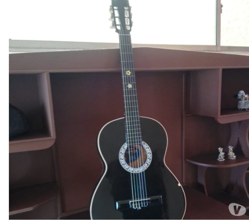 Guitarra negra