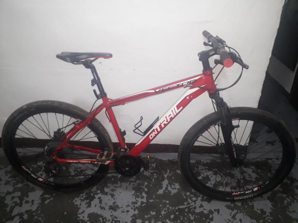 se vende bicicleta todoterreno 27.5 