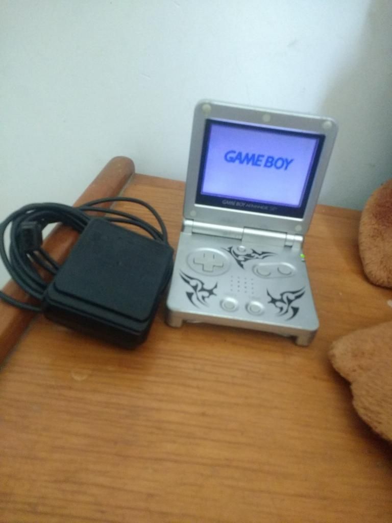 Nintendo Gameboy Sp 001