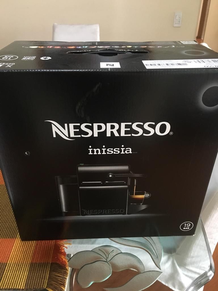 Maquina Nespresso Inissia Nueva