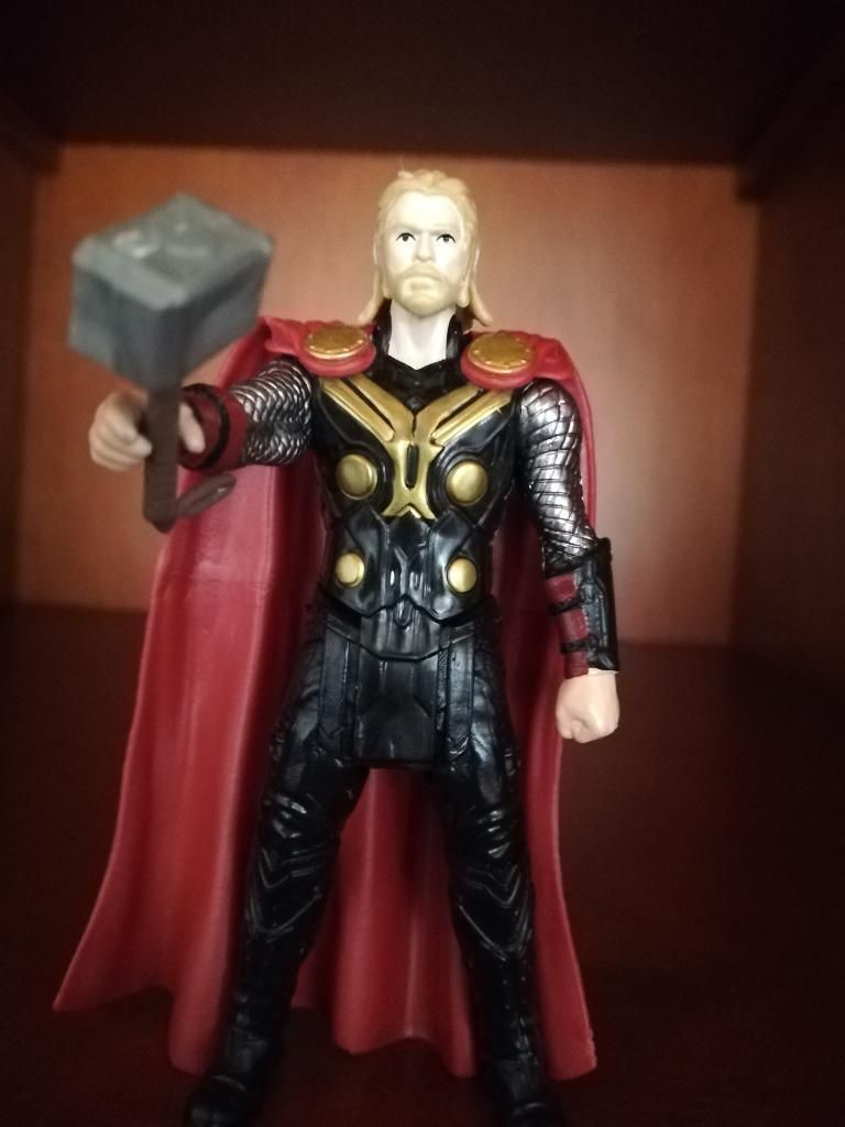 Figura de Thor Marvel