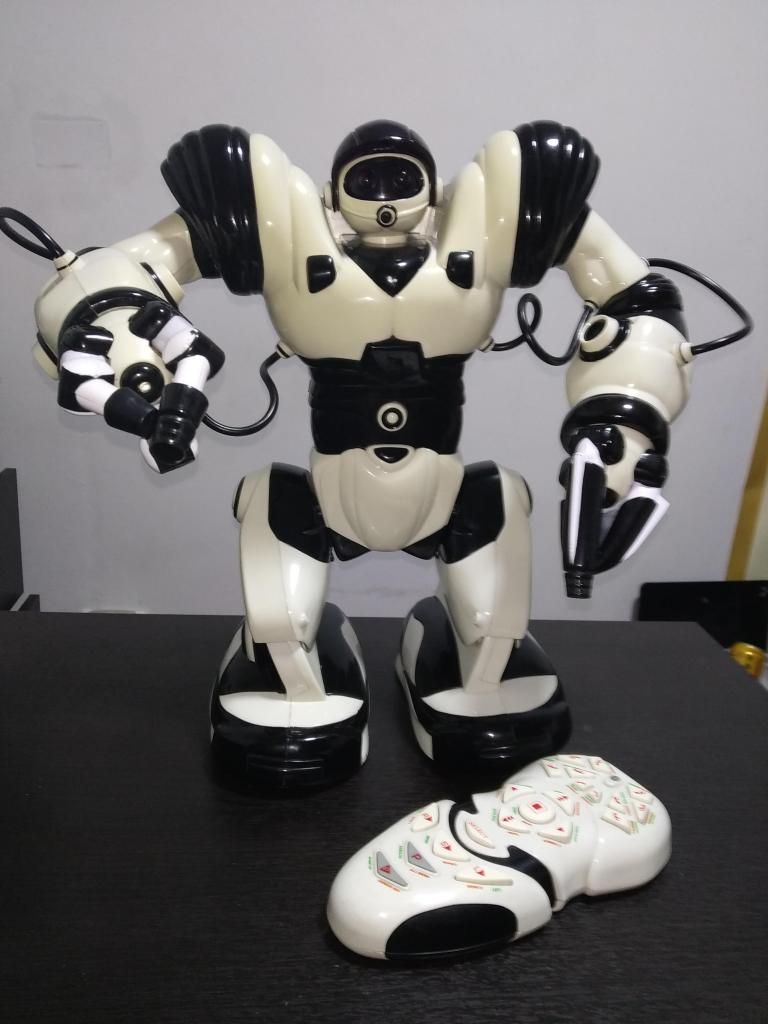 Robot con control remoto robosapiens