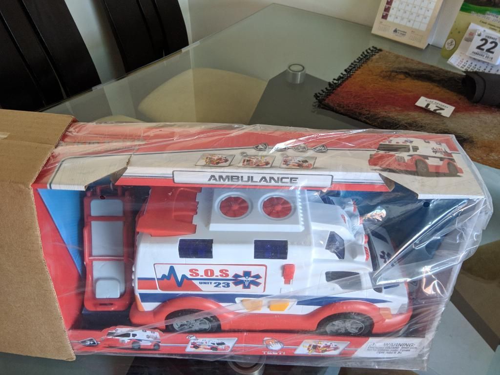 Vendo Ambulancia Importada Dickie Toys.