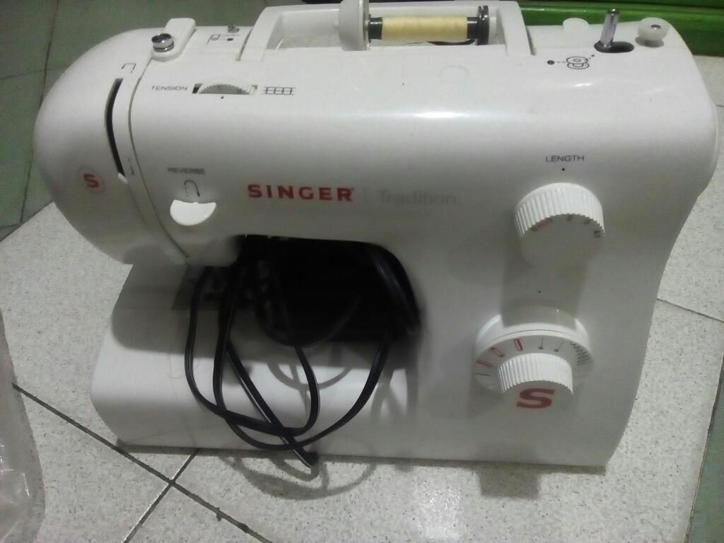Máquina Coser Singer