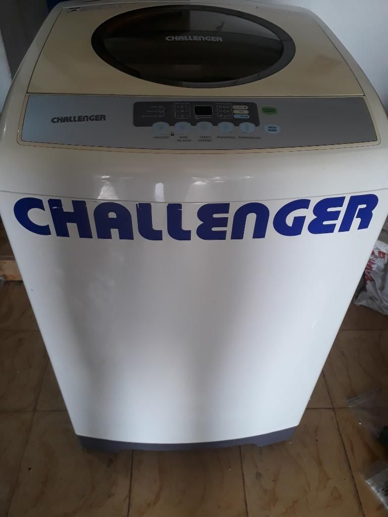 Se Vende Lavadora Challenger.