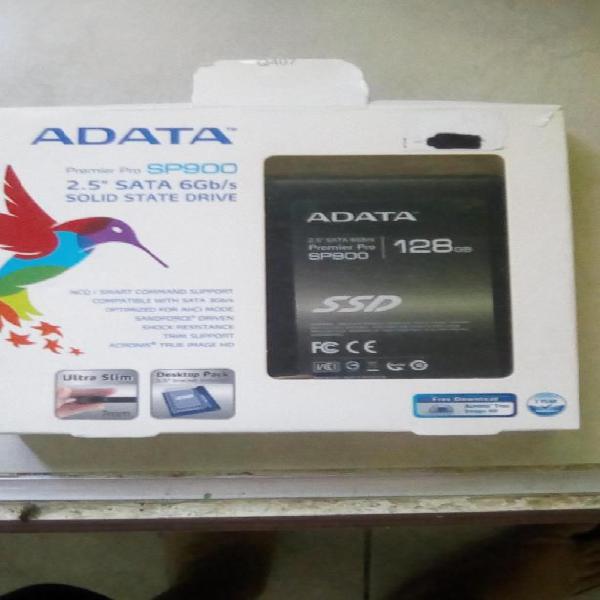 Disco Duro Adata Premier Pro SP900 de 128GB. Totalmente