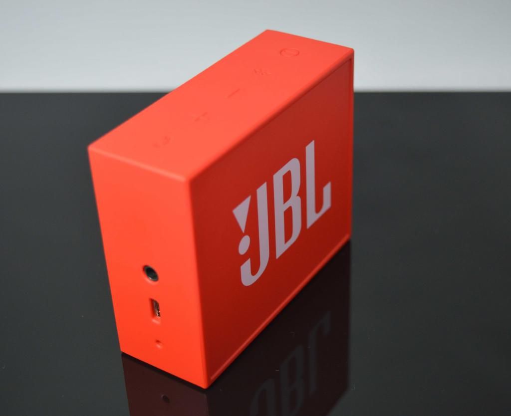 Parlante jbl go