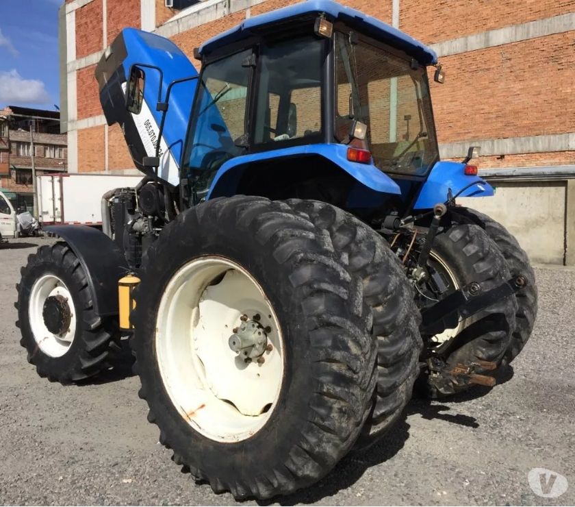 Tractor New Holland TM