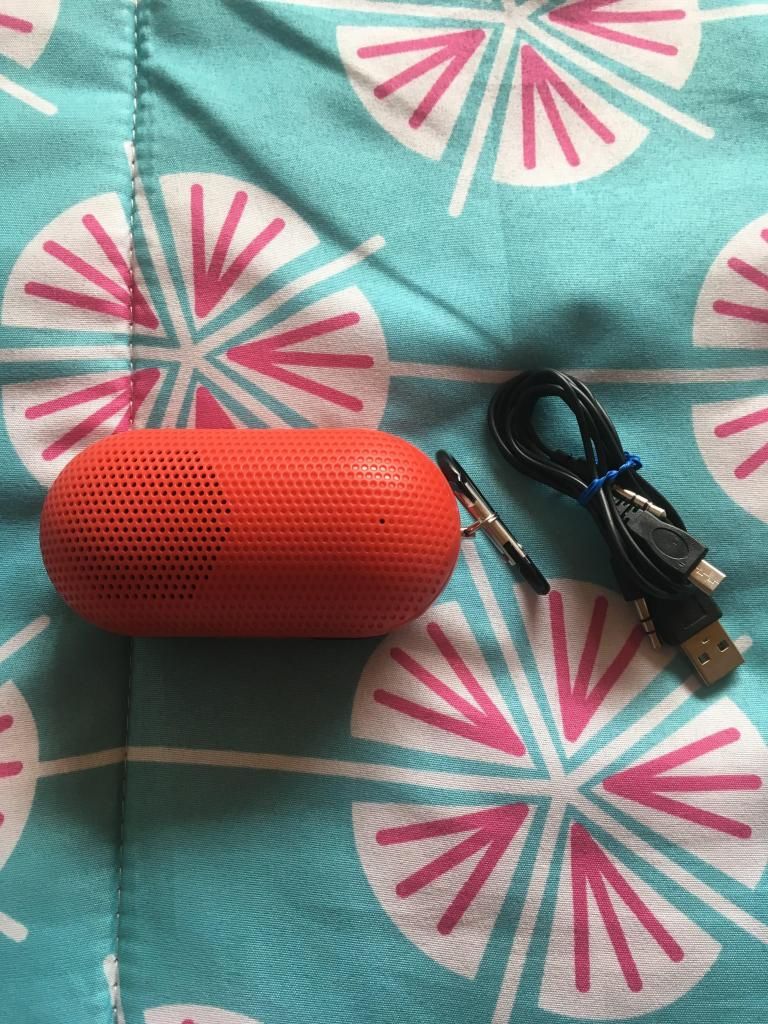 Vendo Mini Bafle Bluetooth Portable. Nuevo