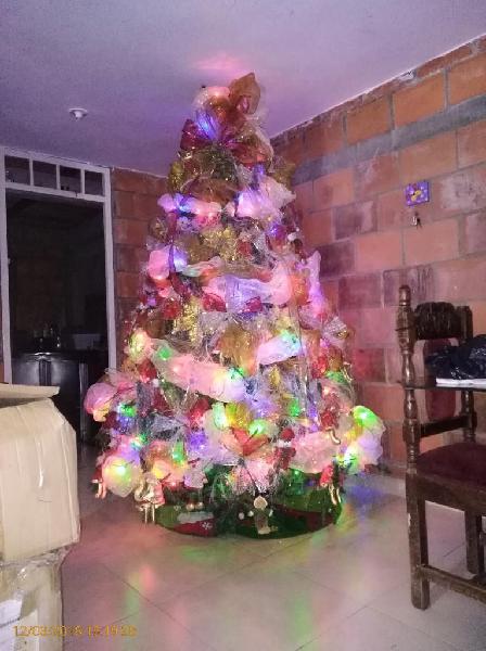 Se Vende Árbol de Navidad con Luces