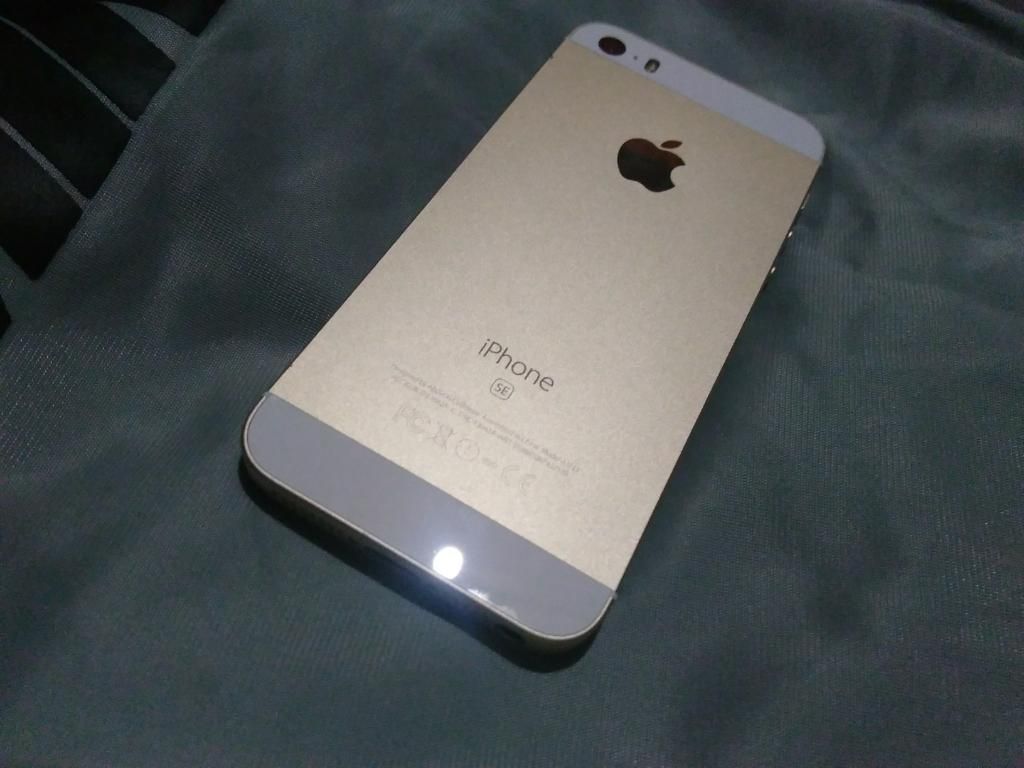 iPhone Se de 32gb con Huella