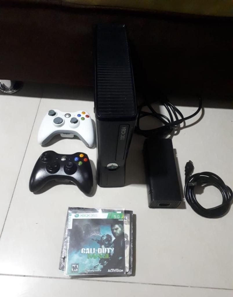 Vendo Xbox 360 Slim