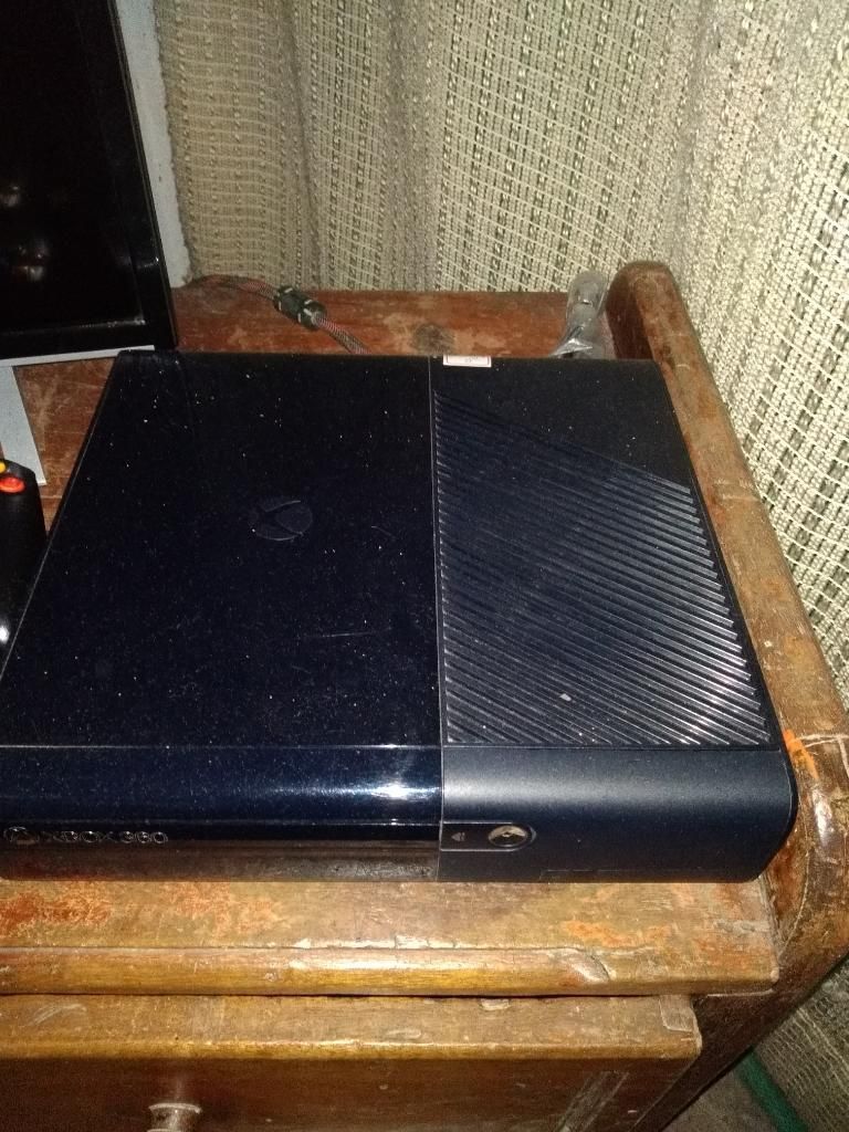 Xbox 360 Super Slim