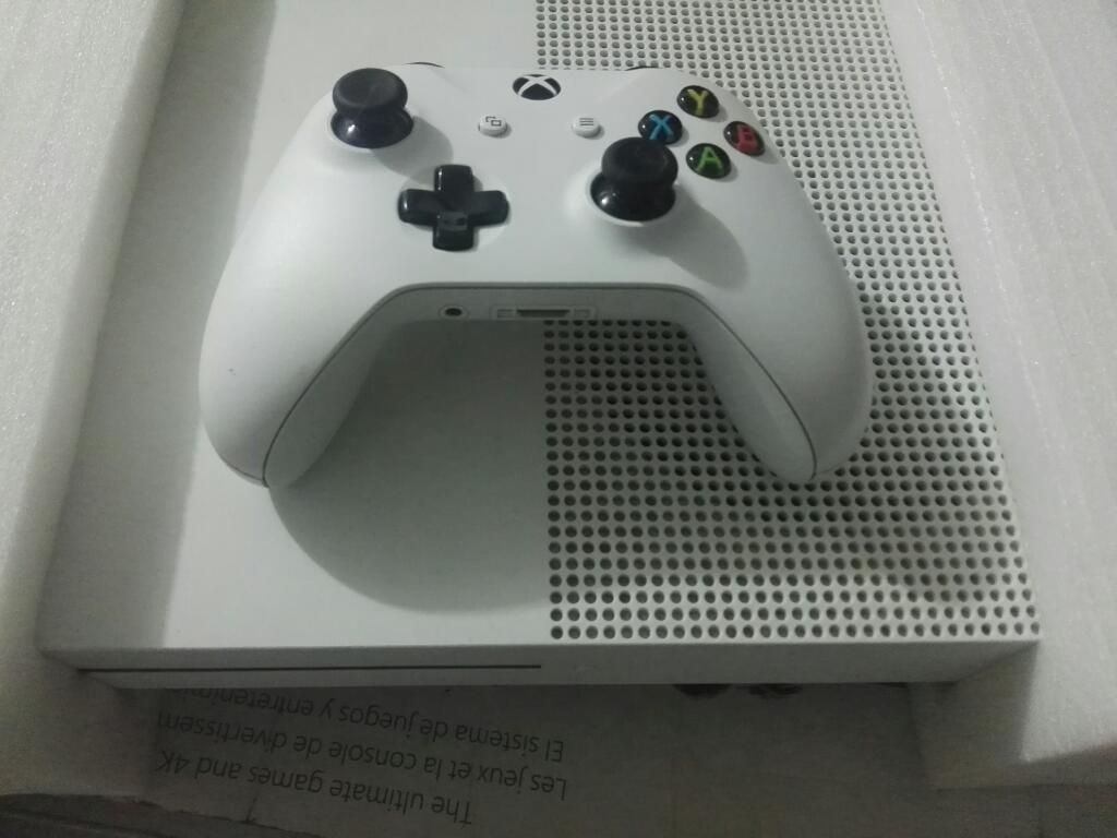 Xbox One S Como Nuevo