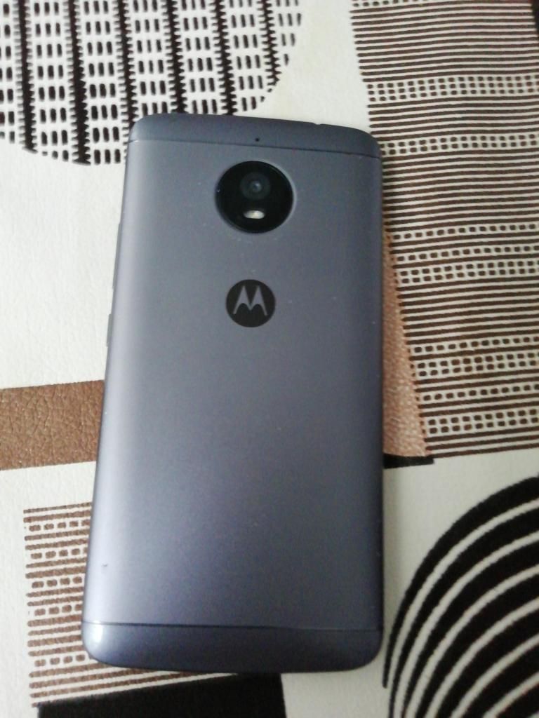 Moto E 4plus