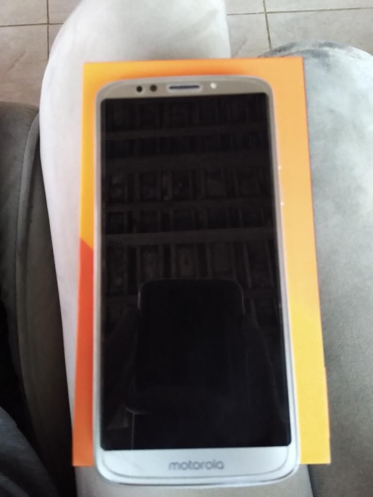 Motorola E5