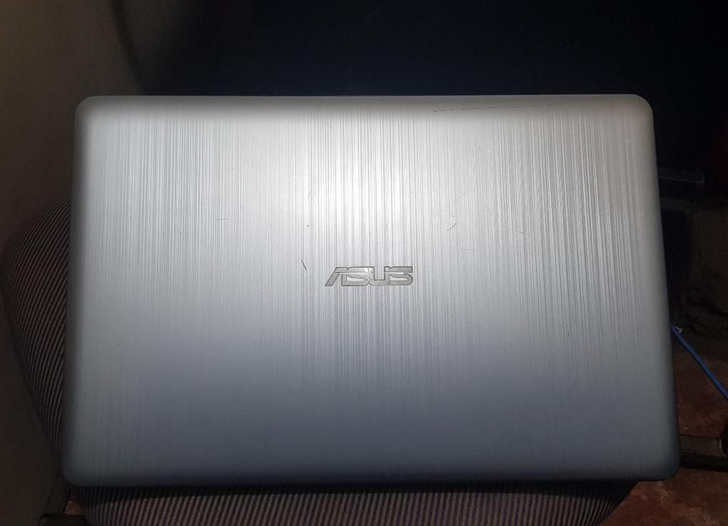 Portatil Asus de ''16''