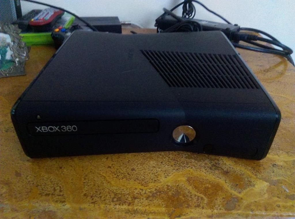 Cambio o Vendo Xbox 360