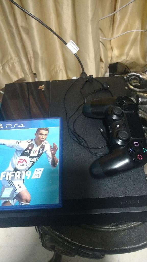 Se Vende Ps4