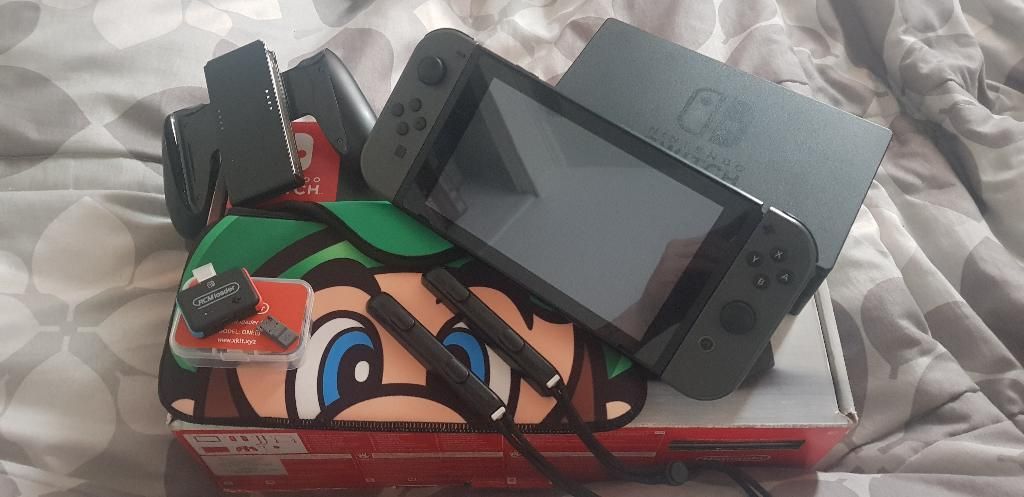 Vendo O Cambio Nintendo Switch