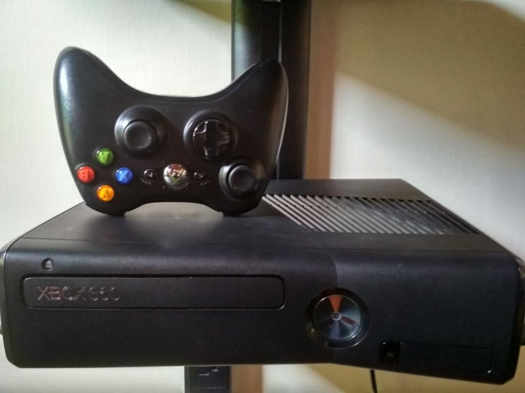 Xbox 360 Slim 3.0 Y Un Control