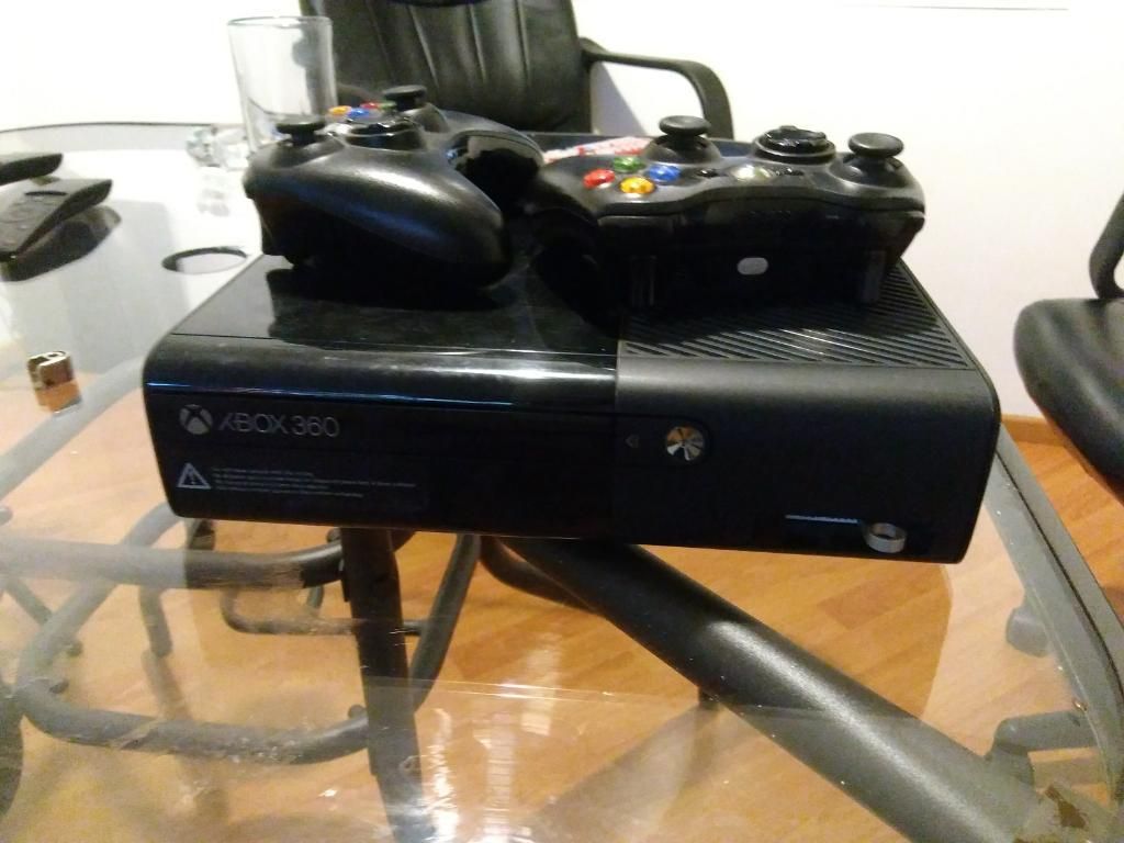 Xbox 360 Super Slim E