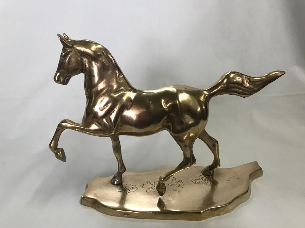 CABALLO EN BRONCE ANTIGUO CON FIRMA ORIENTAL