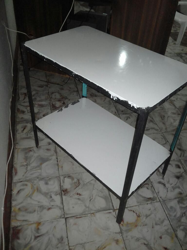 Vendo Mesa Metalica