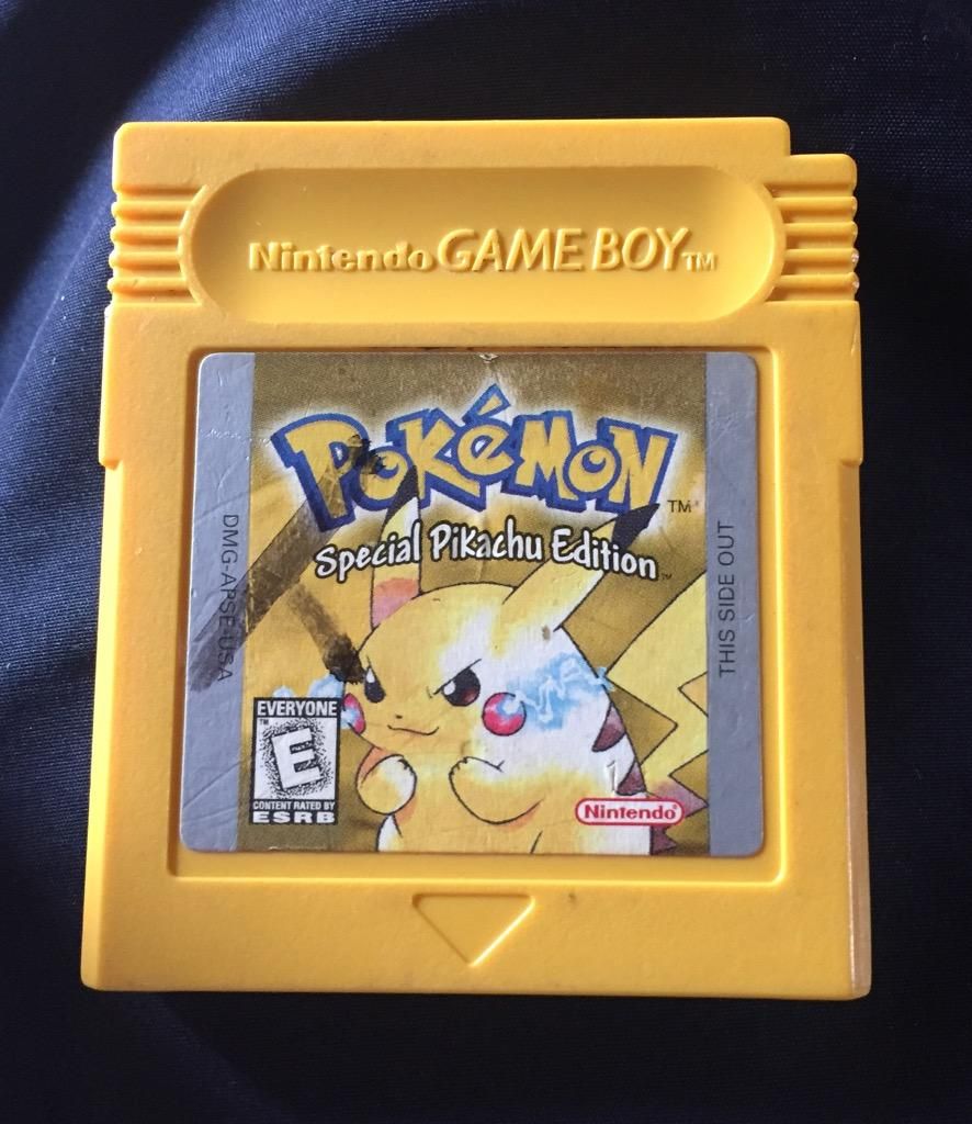 Pokemon Amarillo Nintendo Gameboy