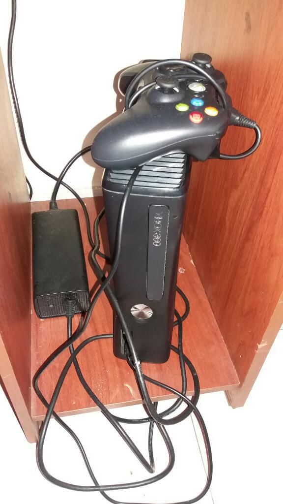 Se Vende Xbox 360 Slim