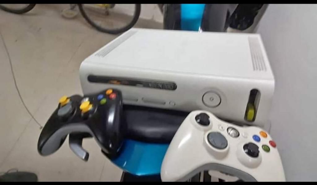 Xbox 360 Dos Controles con Todo